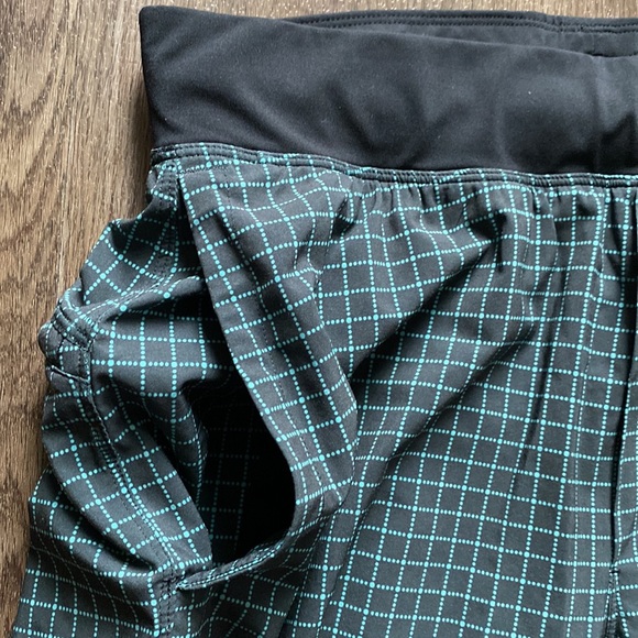 Lululemon T.H.E. Lined Shorts 9” EUC - Picture 2 of 11